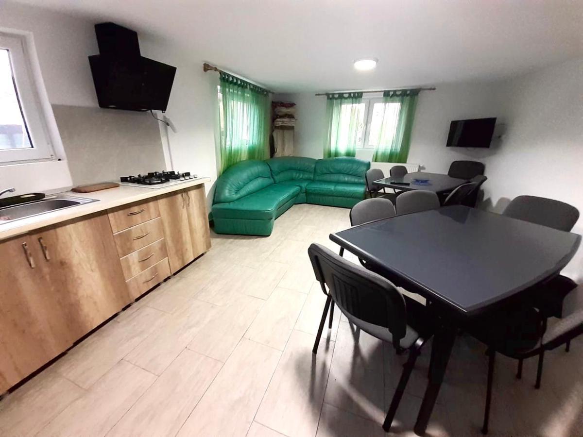 Pensiunea Casa Alba เบเกลอัน ภายนอก รูปภาพ